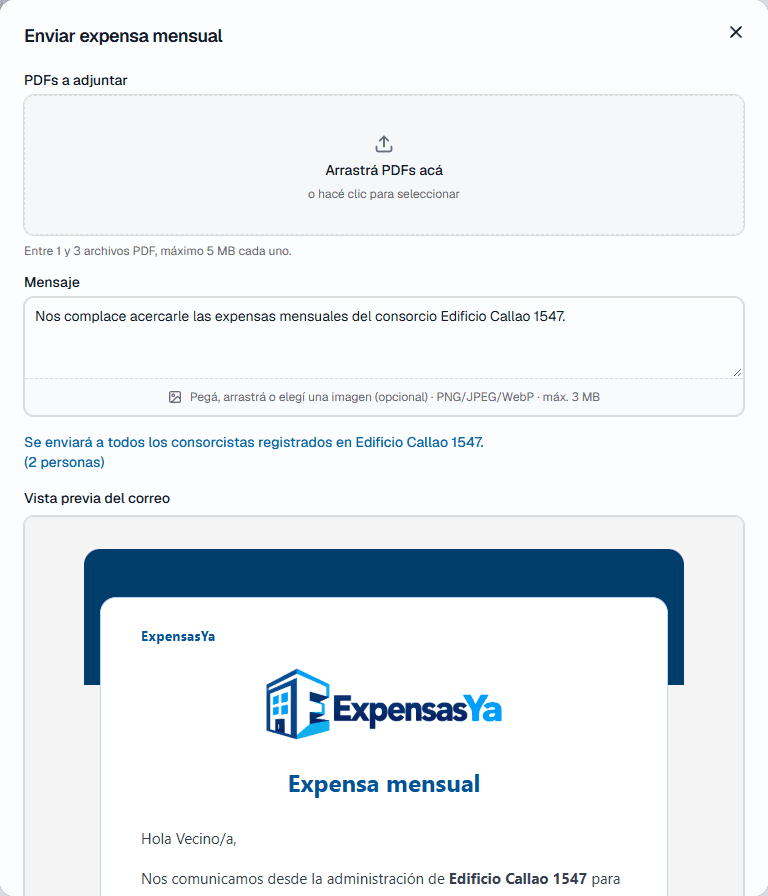 Diálogo Enviar expensa mensual de ExpensasYa con PDFs a adjuntar, mensaje editable, cantidad de destinatarios y vista previa del correo
